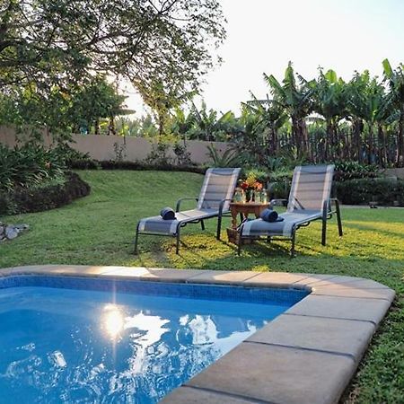 Poinsettia Family Cottage Хейзивью Экстерьер фото