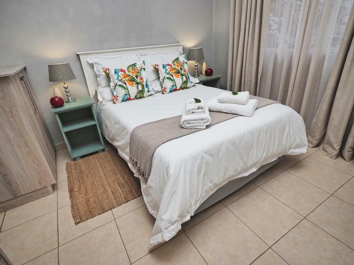 Poinsettia Family Cottage Хейзивью Экстерьер фото