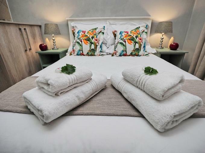 Poinsettia Family Cottage Хейзивью Экстерьер фото
